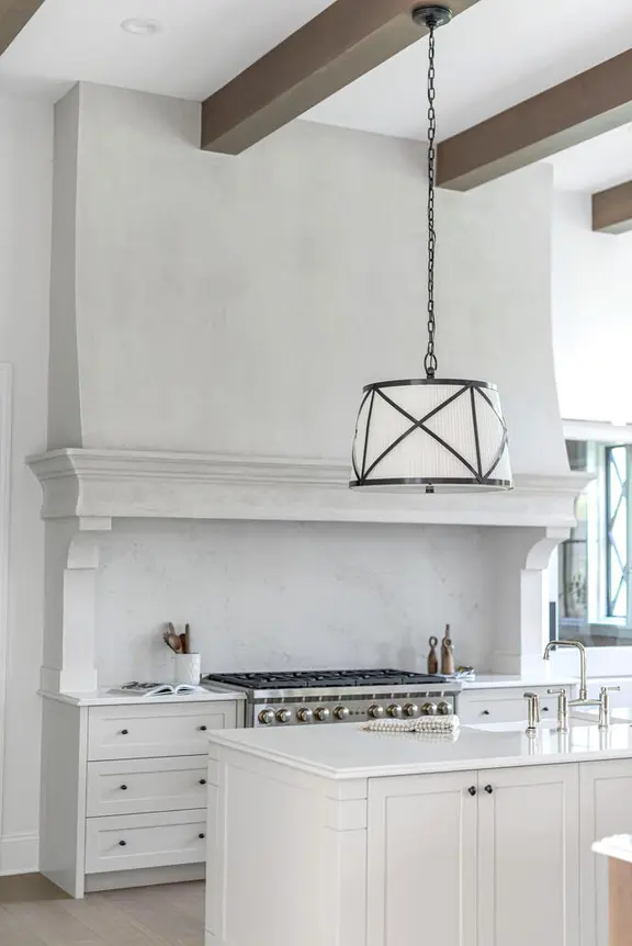 /webp/02/beams-mantels-fireplace-refined-surrounds-67cc47-576.webp